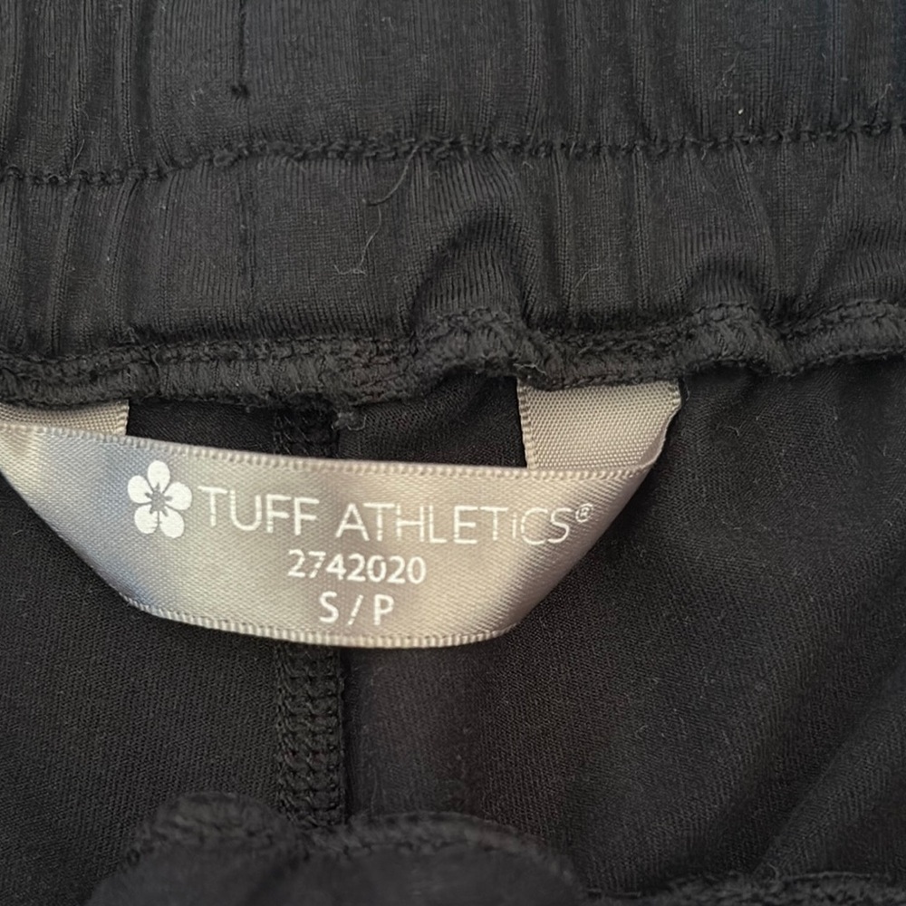 Tuff Athletics Black Capri Pants with Elastic Waistband - Picture 9 of 10